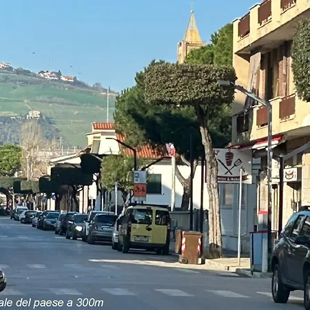 Casa Di Nonna Isolina In The Center, Near The Sea Apartamento