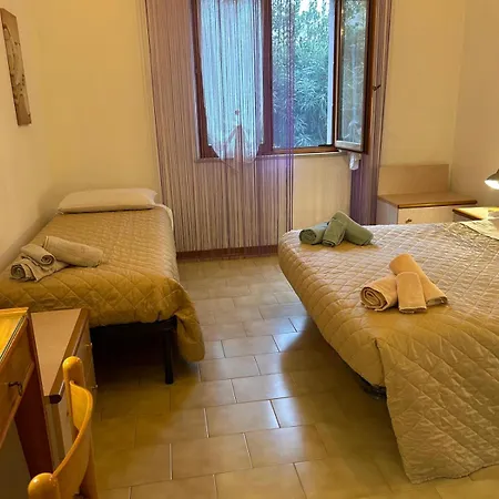 Casa Di Nonna Isolina In The Center, Near The Sea Martinsicuro