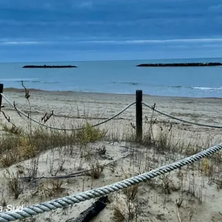 Casa Di Nonna Isolina In The Center, Near The Sea Appartamento
