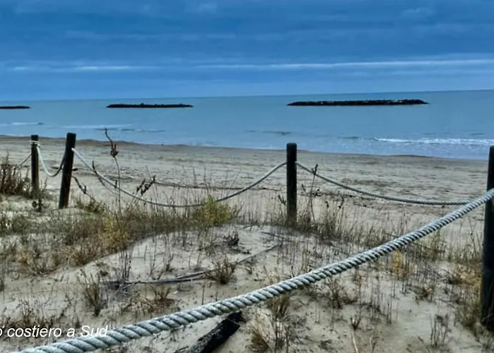 Casa Di Nonna Isolina In The Center, Near The Sea شقة